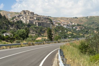 Oriolo, Ferro Nehri vadisinde, Calabria, İtalya