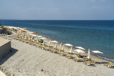 Yazın Roseto, Calabria plajı.