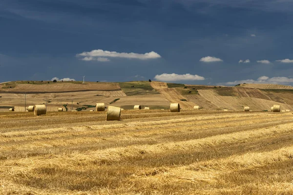 Paisagem rural em Basilicata no verão — Fotografia de Stock