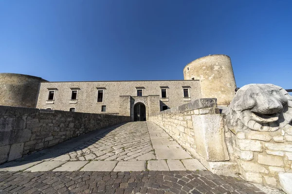 Burg von Venosa, potenza, Italien — Stockfoto