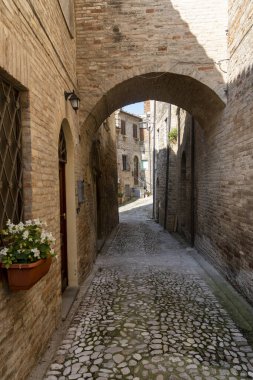 Ripatransone, Ascoli Piceno, Marches, Italy: typical street of the historic town at morning