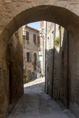 Ripatransone, Ascoli Piceno, Marches, Italy: typical street of the historic town at morning