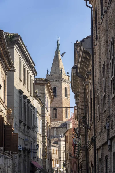 Ripatransone Ascoli Piceno Marches Италия Типичная Улица Исторического Города Утрам — стоковое фото