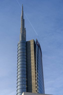 Milan, Lombardy, İtalya: Gae Aulenti meydanındaki modern binalar. Unicredit kulesi