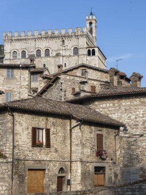 Gubbio, Perugia, Umbria, İtalya: Ortaçağ şehrinin tarihi binaları