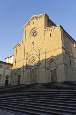 İtalya, Toskana, Arezzo 'daki tarihi binalar. İkili