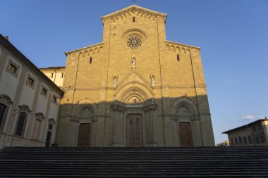 İtalya, Toskana, Arezzo 'daki tarihi binalar. İkili