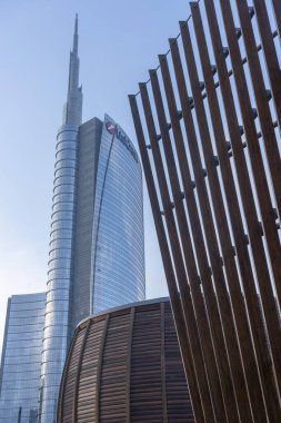 Milan, Lombardy, İtalya: Gae Aulenti Meydanı 'ndaki modern binalar.