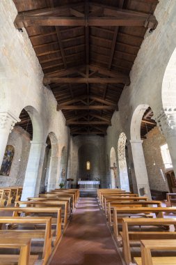 Pian di Sco, Arezzo, Toskana, İtalya: ortaçağ kilisesinin içi