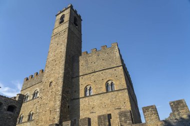 Poppi, Arezzo, Toskana, İtalya, Castello dei Conti Guidi olarak bilinen ortaçağ şatosu
