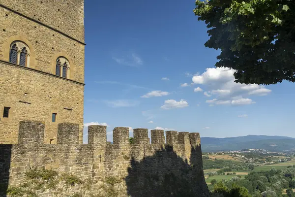 Poppi Arezzo Toskánsko Itálie Jeho Středověký Hrad Známý Jako Castello — Stock fotografie