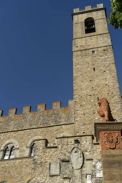 Poppi Arezzo Toscana Itália Com Seu Castelo Medieval Conhecido Como — Fotografia de Stock