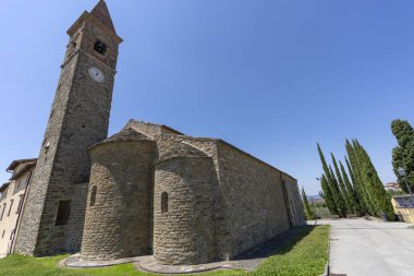 Pian di Sco, Arezzo, Toskana, İtalya: ortaçağ kilisesinin dışı