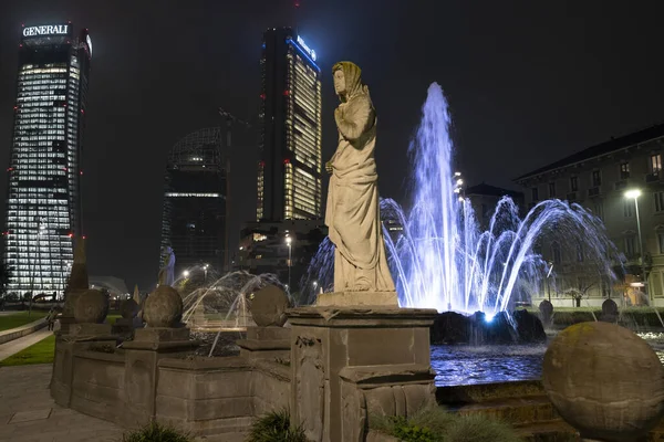 Milán Lombardía Italia Los Modernos Edificios Citylife Por Noche —  Fotos de Stock