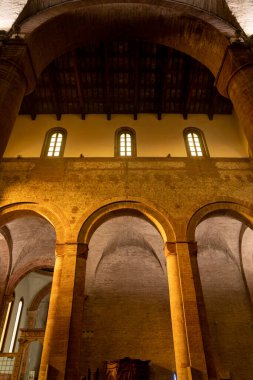 Forli, Emilia Romagna, İtalya 'daki Aurelio Saffi Meydanı' ndaki San Merthe Kilisesi 'nin içinde.