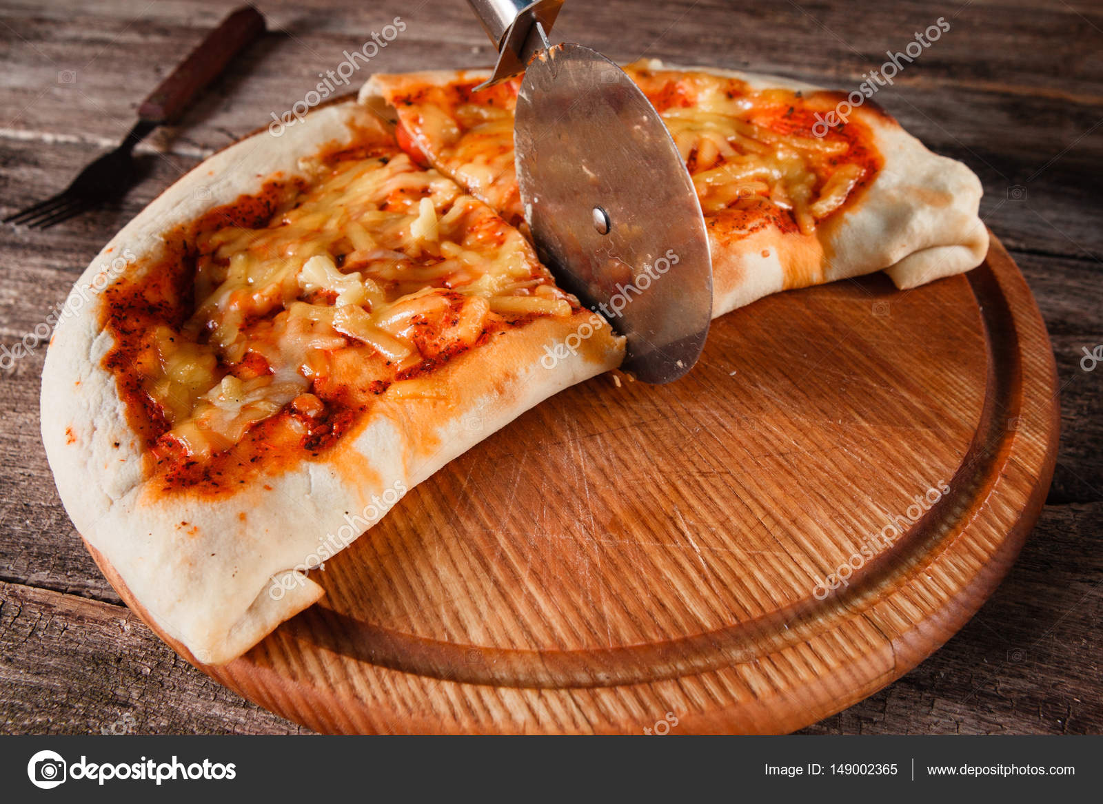 Kapalı Pizza – Calzone Kapalı Pizza – Calzone