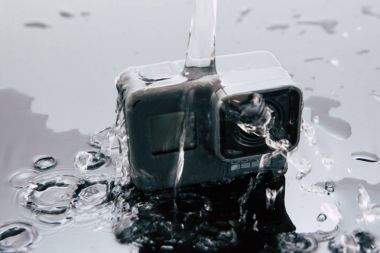 GoPro Hero 5 eylem kamera su altında