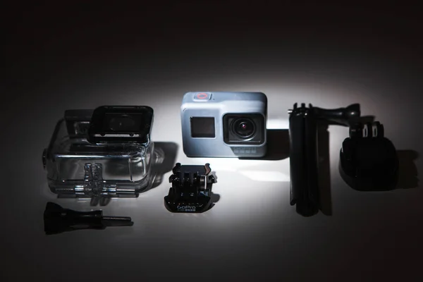 GoPro HERO 5 action camera con accessori — Foto Stock
