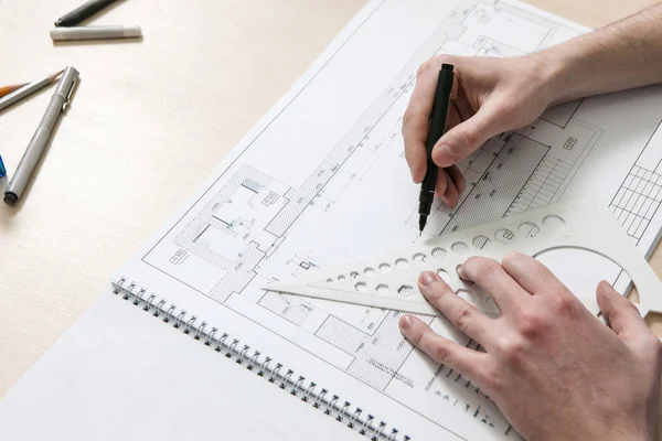 Mimari düzeni elle çizim