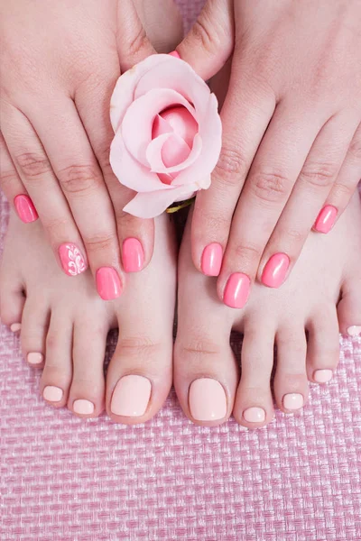 Nail spa procedury. Manicure i pedicure — Zdjęcie stockowe