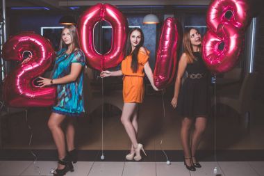 Yeni yıl partisi. Güzel model kızlar