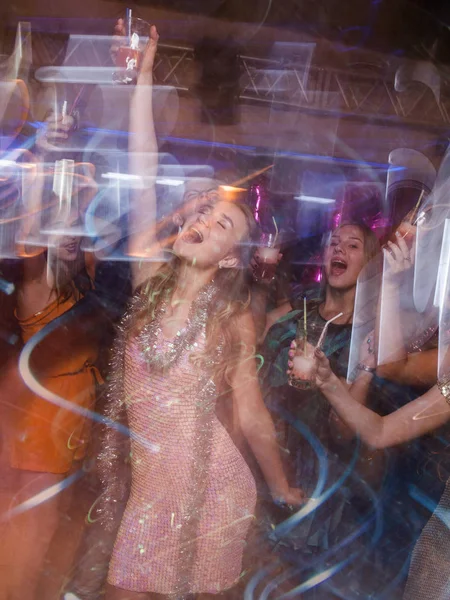 Happy New Year party in blurred motion — Stock Photo, Image