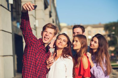 Selfie dostluk anılar eğlence kavramı dating