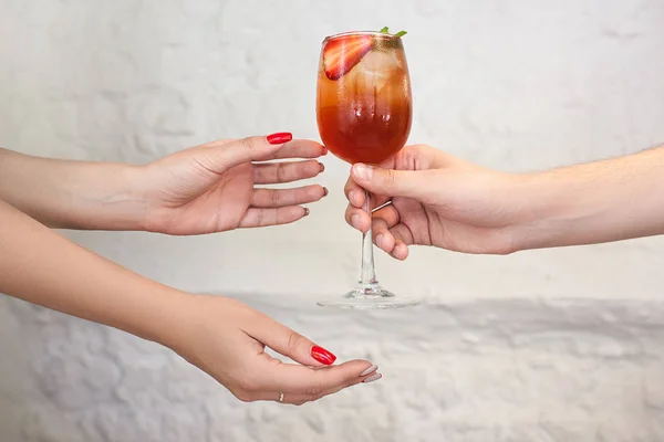 Frisk fräsch sommar jordgubbar cocktail koncept — Stockfoto