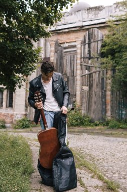 müzisyen konser pratik gitar Sanatçı