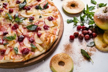 Gıda fotoğrafçılığı elmalı turta meyve pizza kavramı