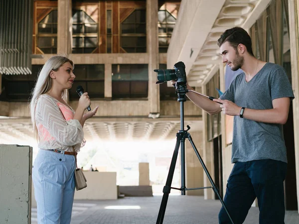 News broadcast telecommunication reporter — Stock Photo, Image