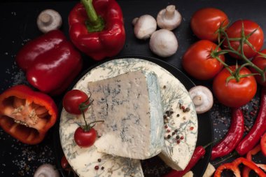 Gıda Fotoğraf mavi peynir sebze kavramı