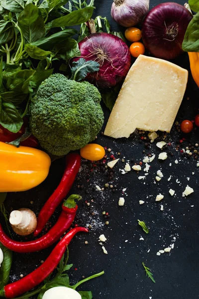 Nutrición saludable ingredientes de ensalada italiana — Foto de Stock