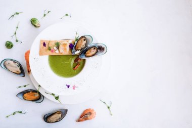 lezzetli krem çorba gurme restoran deniz ürünleri