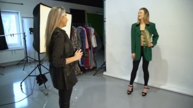 sahne arkası fotoğrafçı fikir yön modeli sanatçı
