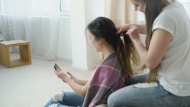 arkadaşlar boş zaman örgü selfie bağımlılığı saç