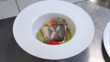 Yemek stilisti restaurant dekorasyon yemek montaj