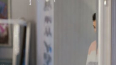 güzellik makyaj kendine güvenen kız wink benlik saygısı