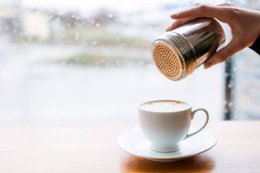 kahve bağımlılık cappuccino tarifi tarçın ekleyin
