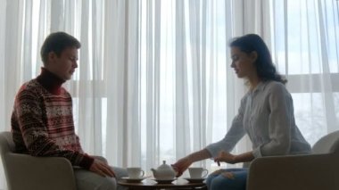 çay içme aile çift eğlence iletişim