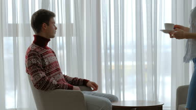 Çift ilişki bakım kadın getirmek çay eğlence