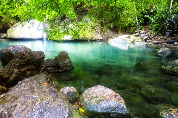 Cachoeira Erawan com pedra — Fotografia de Stock