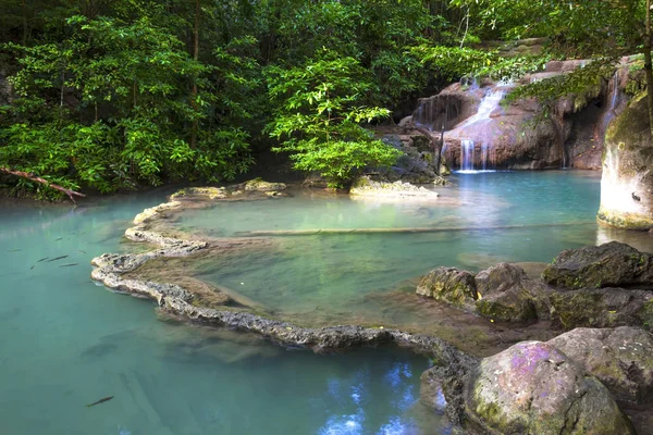 Erawan şelale Zümrüt ve yeşil — Stok fotoğraf