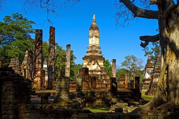 WAT Chedi Chet Thaeo Tapınağı 
