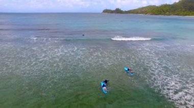 Sörfçü, Baie Lazare Beach, Mahe Adası, Seyşeller 8 havadan görünümü