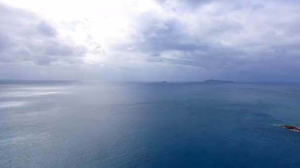 Vista aérea del Océano Índico, Isla Praslin, Seychelles 2 — Vídeos de Stock