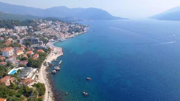 Flygfoto över Montenegro Beach, Herceg Novi, Boka Kotorska 1 — Stockvideo