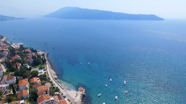 Vista aérea de la playa de Montenegro, Herceg Novi, Boka Kotorska 5 — Vídeo de stock