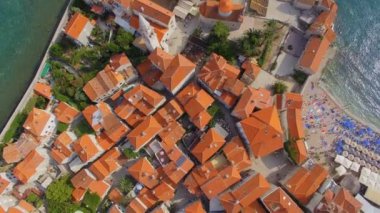 Budva eski şehir Rooftops, Karadağ 1 havadan görünümü