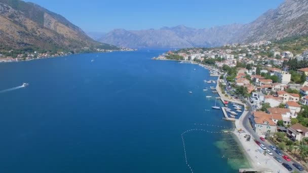 コトル モンテネグロ Boka Kotorska 湾の航空写真 — ストック動画